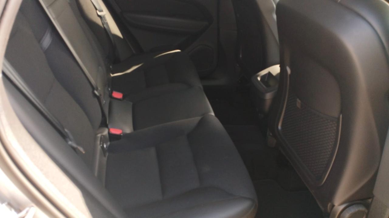 Volvo XC 60 XC60 B4 (d) AWD Geartronic Momentum
