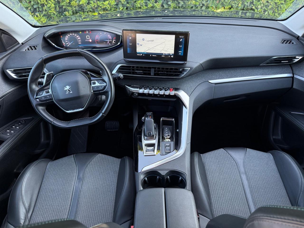 Peugeot 3008 BlueHDi 130 S&S EAT8 Allure