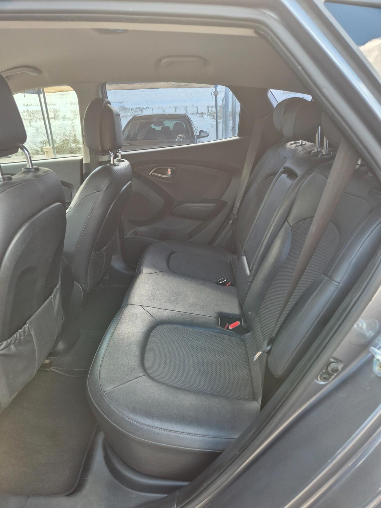 Hyundai iX35 1.7 CRDi 2WD Xpossible