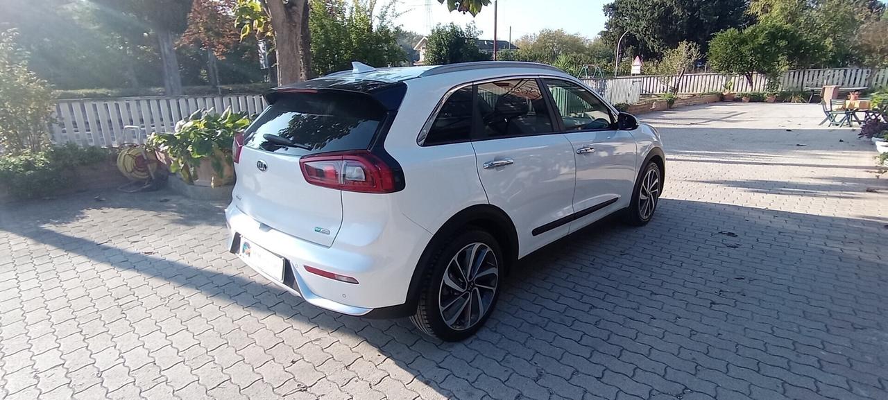 KIA Niro 1.6 GDi DCT HEV Energy AUTOCARRO ProMMo