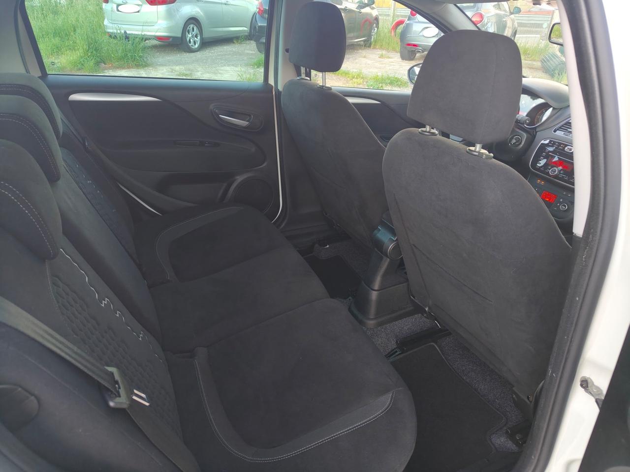 Fiat Punto 1.3 MJT II 85CV PASSAGGIO E 12 MESI GARANZIA