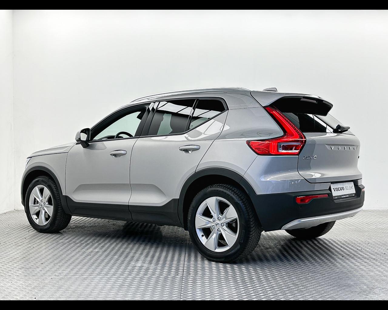 VOLVO XC40 (2017-->) - XC40 B3 automatico Core