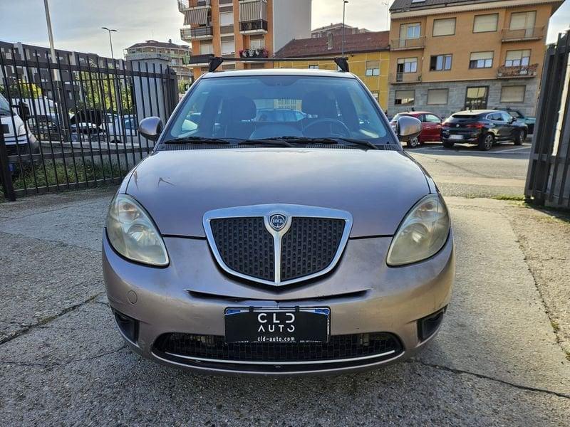 Lancia Ypsilon Ypsilon 1.4 8v Argento ecochic Gpl