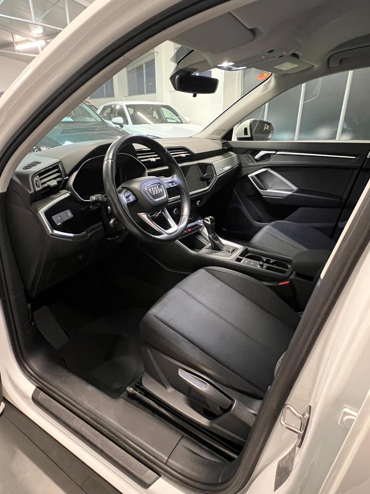 Audi Q3 35 TDI S tronic Business Advanced