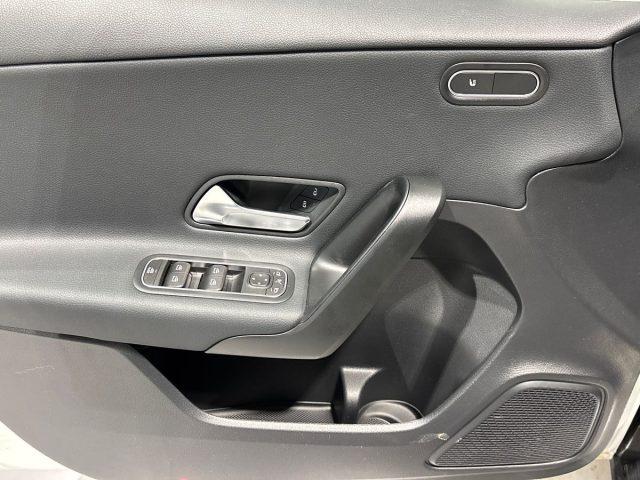 MERCEDES-BENZ A 180 d Automatic Advanced