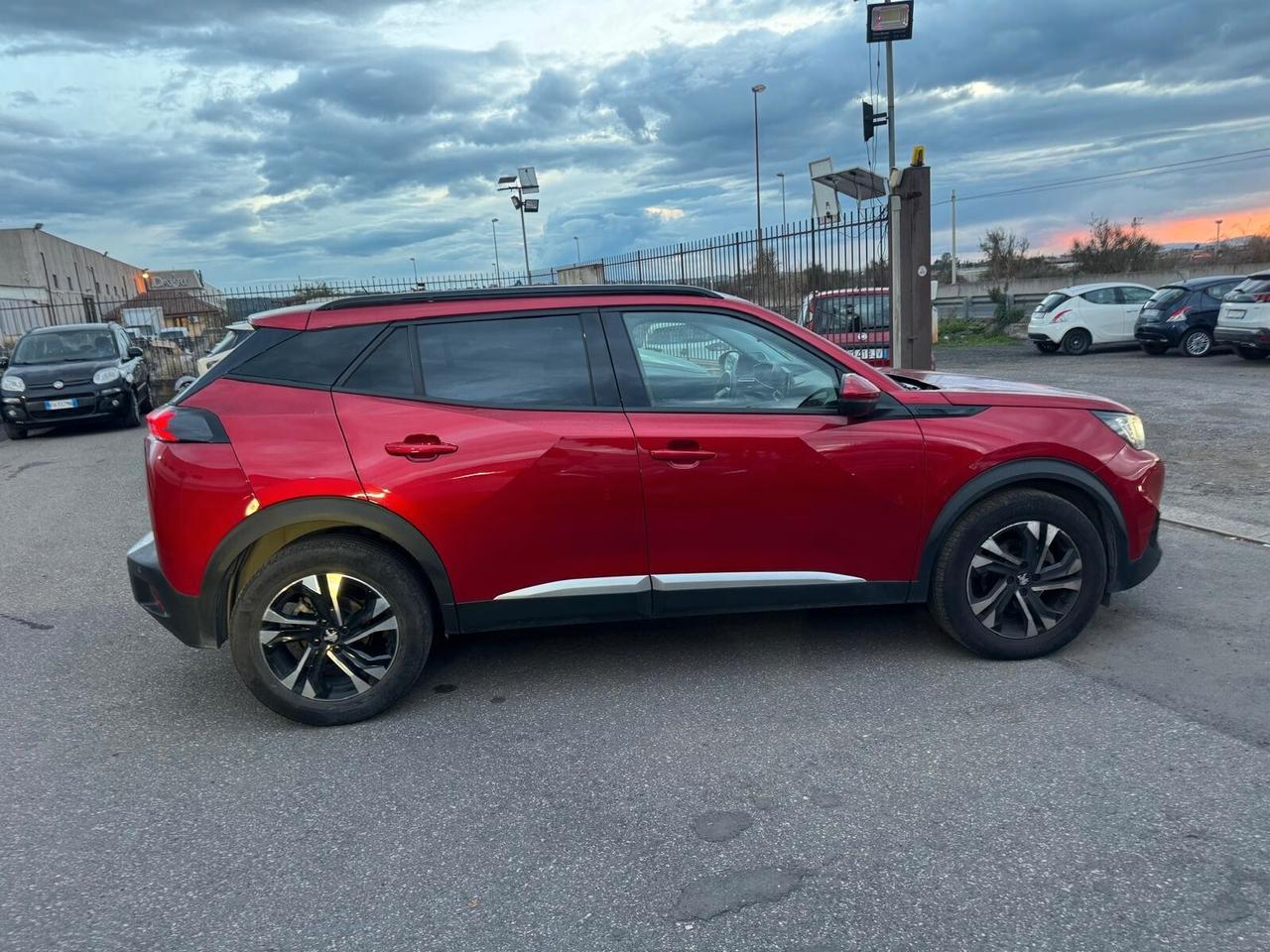 Peugeot 2008 PureTech 130 S&S EAT8 Allure