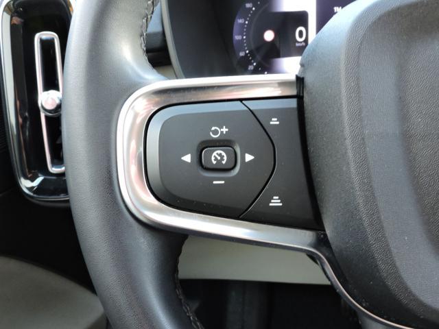 VOLVO XC40 B4 AWD automatico Core