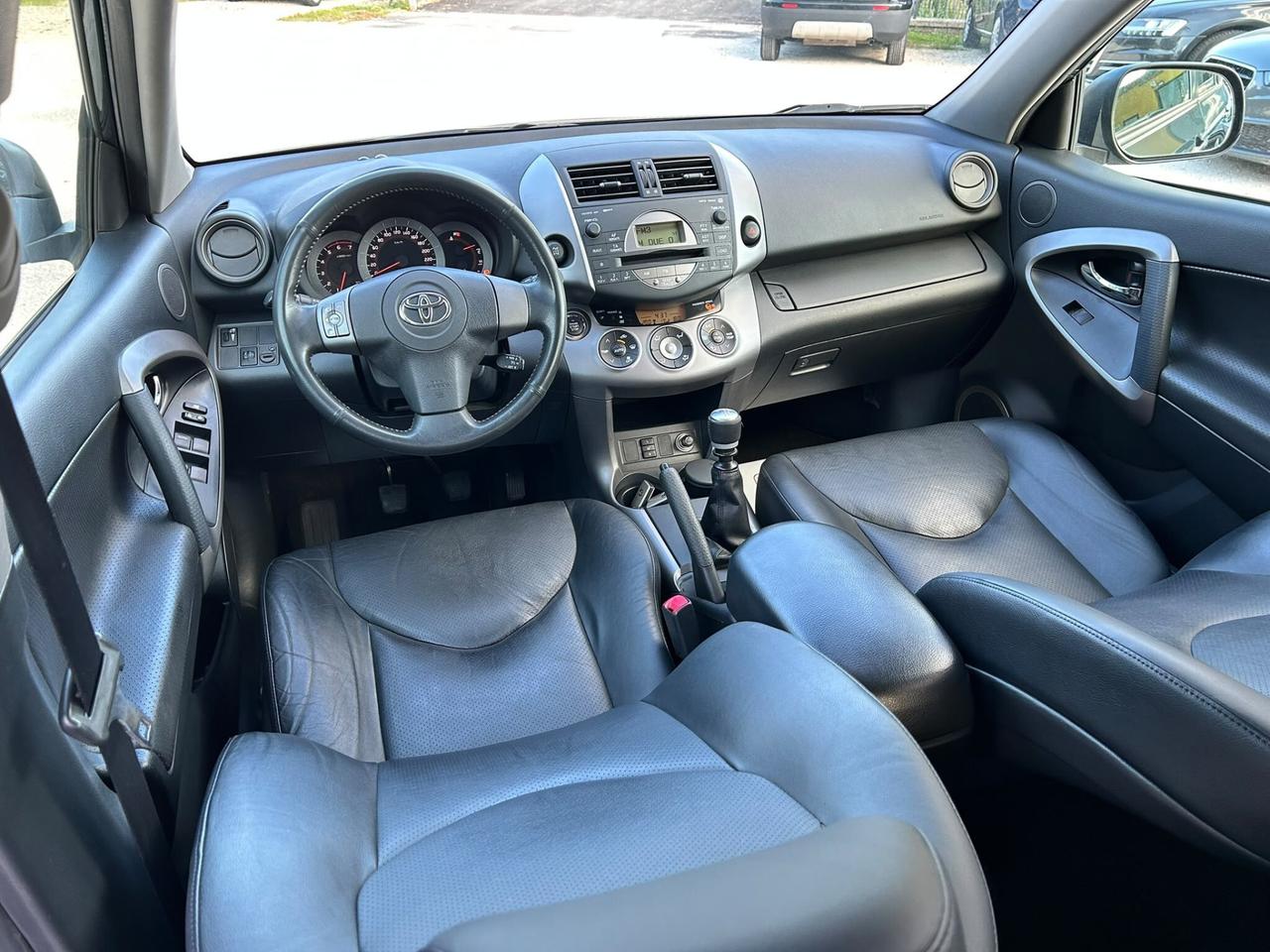 TOYOTA RAV4 2.2 D-CAT UNICO PROP. LUXURY TOP
