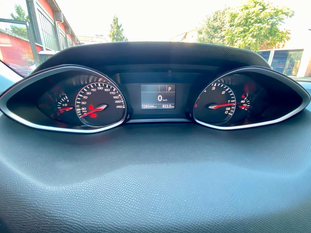 Peugeot 308 BlueHDi 130 S&S EAT8 GT Line