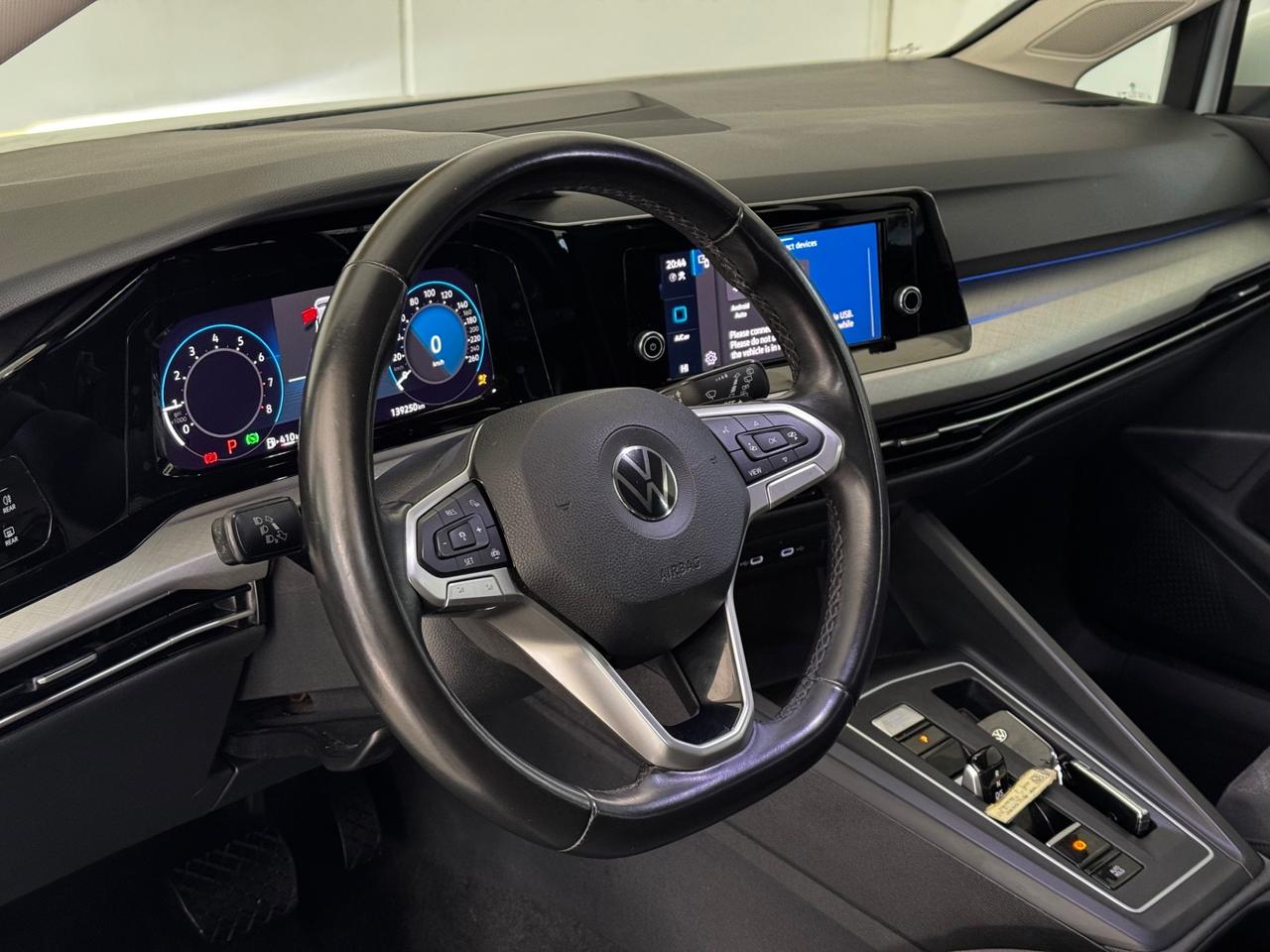 Volkswagen Golf 1.0 TSI Business DSG 110cv