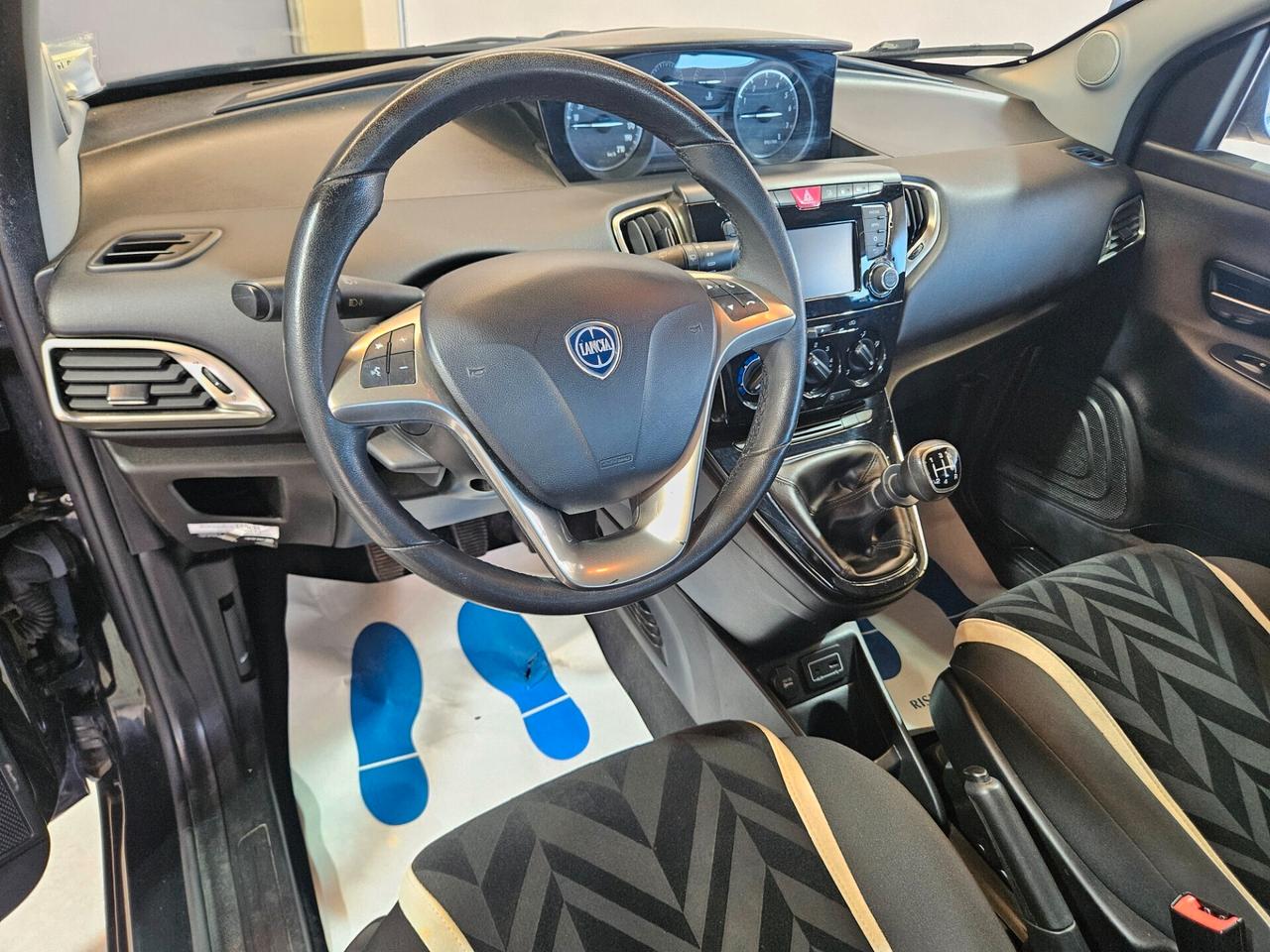 Lancia Ypsilon 1.2 Gold ecochic Gpl