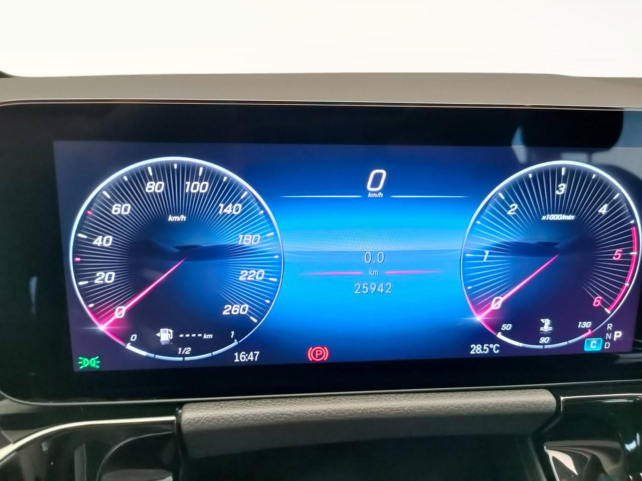 Mercedes-Benz Classe B - W247 2023 - B 180 d AMG Line Advanced Plus auto