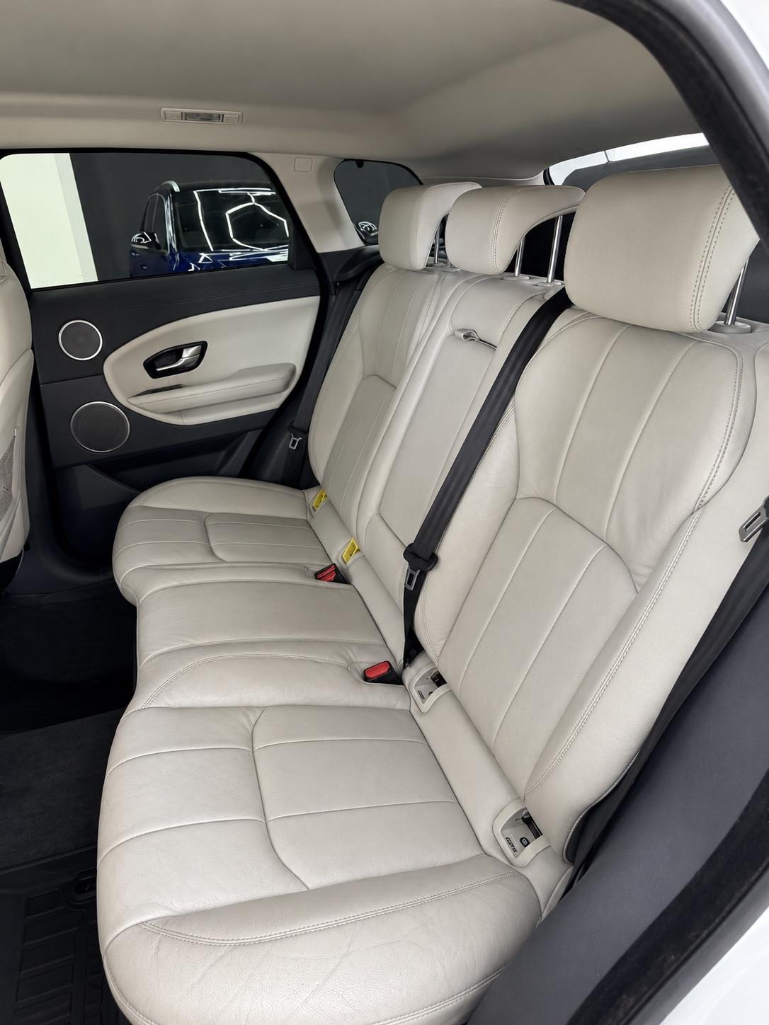 Land Rover Range Evoque 2.0 TD4 180 CV 5p. White e Black Edition