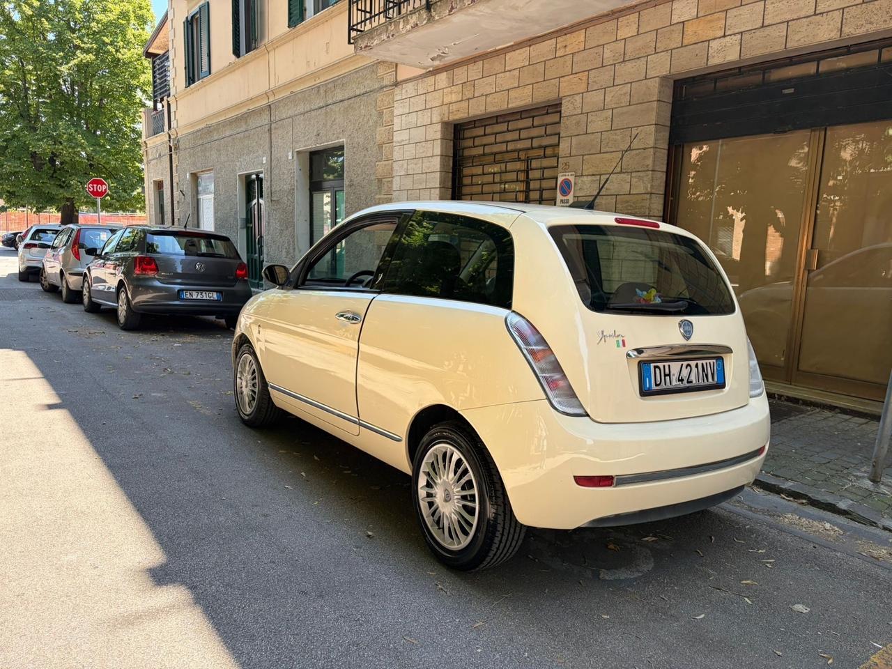 Lancia Ypsilon 1.2 restailng moda Milano