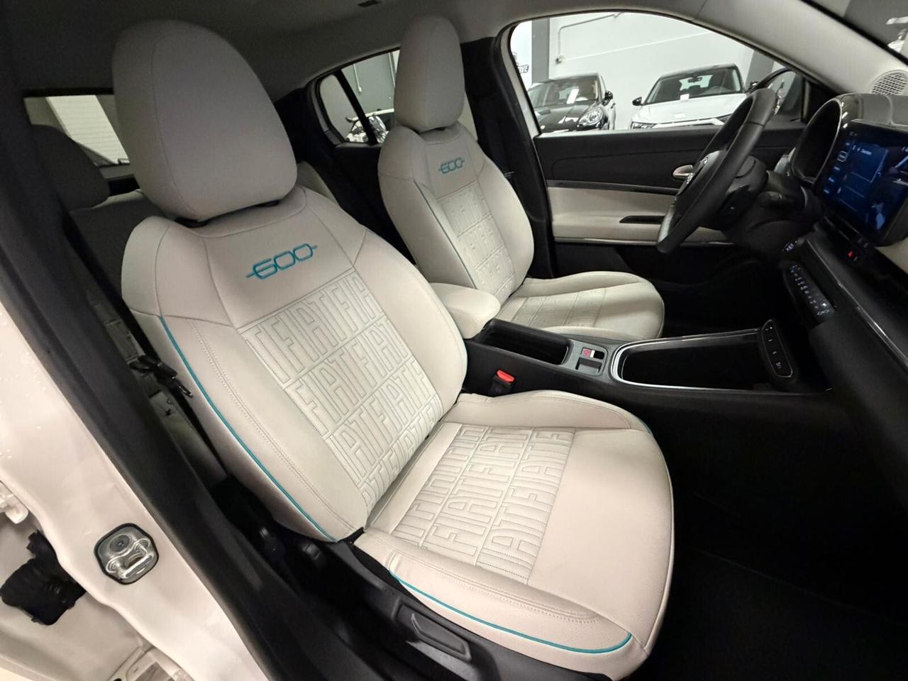 Fiat 600 Hybrid 100 CV DCT MHEV La Prima 230 al mese