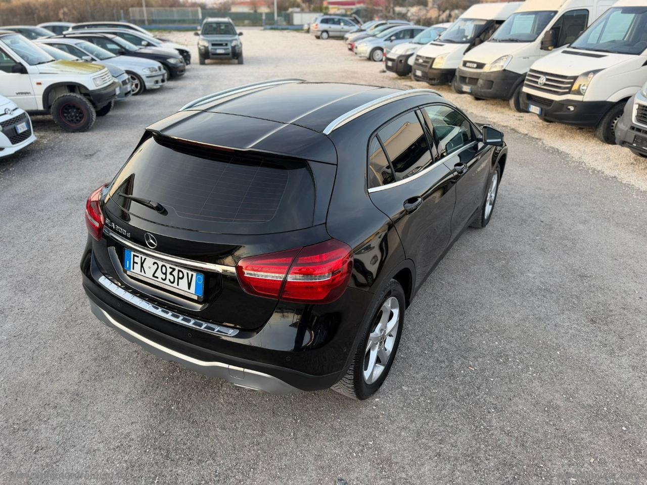 MERCEDES-BENZ GLA 200 d Automatic Sport