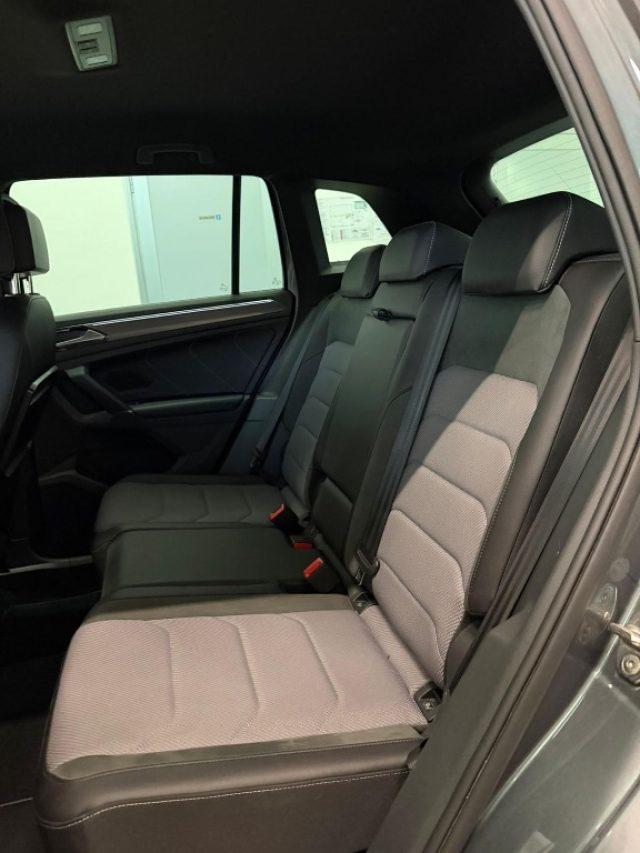 VOLKSWAGEN Tiguan 2.0 BiTDI SCR DSG 4MOTION Executive R-Line BMT