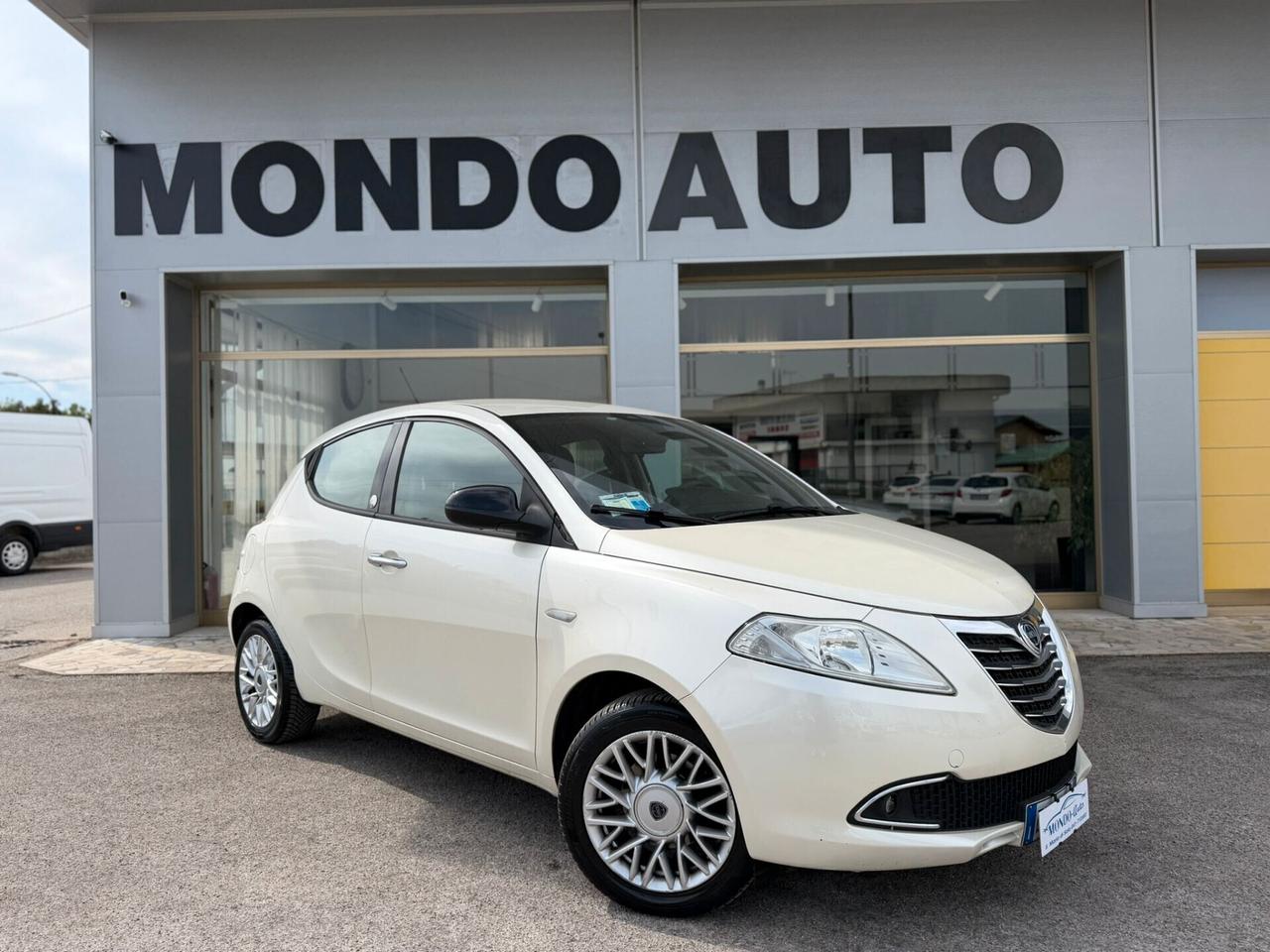 Lancia Ypsilon 1.2 69 CV 5p. GPL Ecochic Gold 2013 NEOPATENTATI