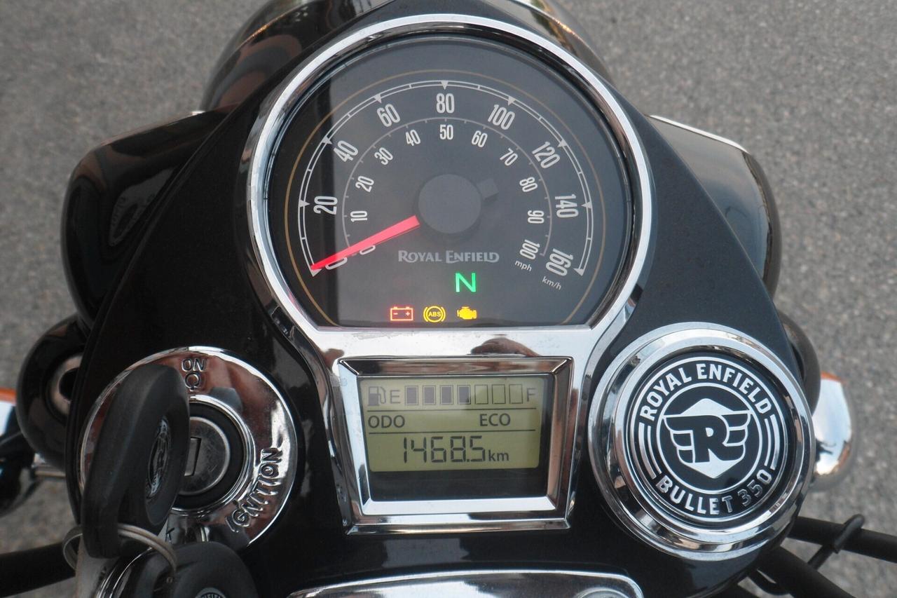 Royal Enfield Bullet 350 standard black