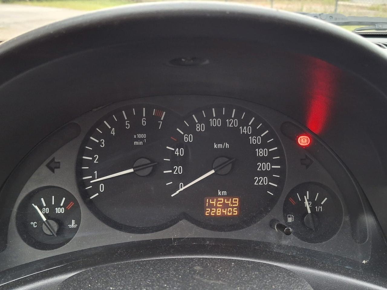Opel Corsa 1.0i 12V cat 5 porte Comfort