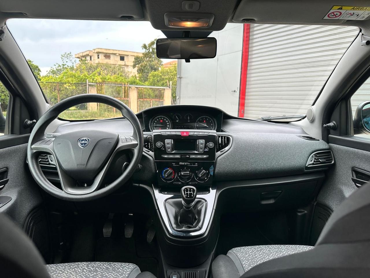 Lancia Ypsilon 1.2 69 CV 5 porte S&S Elefantino Blu