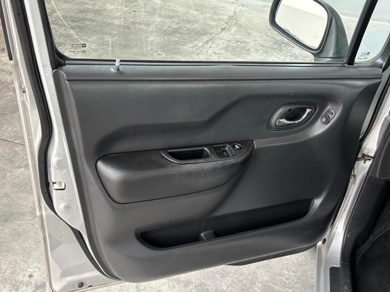 Con soli 37.000 KM Opel Agila 1.0 12V Fashion Line