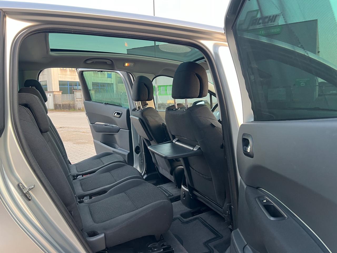 Peugeot 5008 1.6 HDi 112CV Active