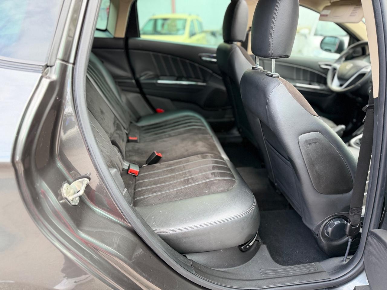 Lancia Delta 1.6 MJT DPF Platino CON TETTO APRIBILE