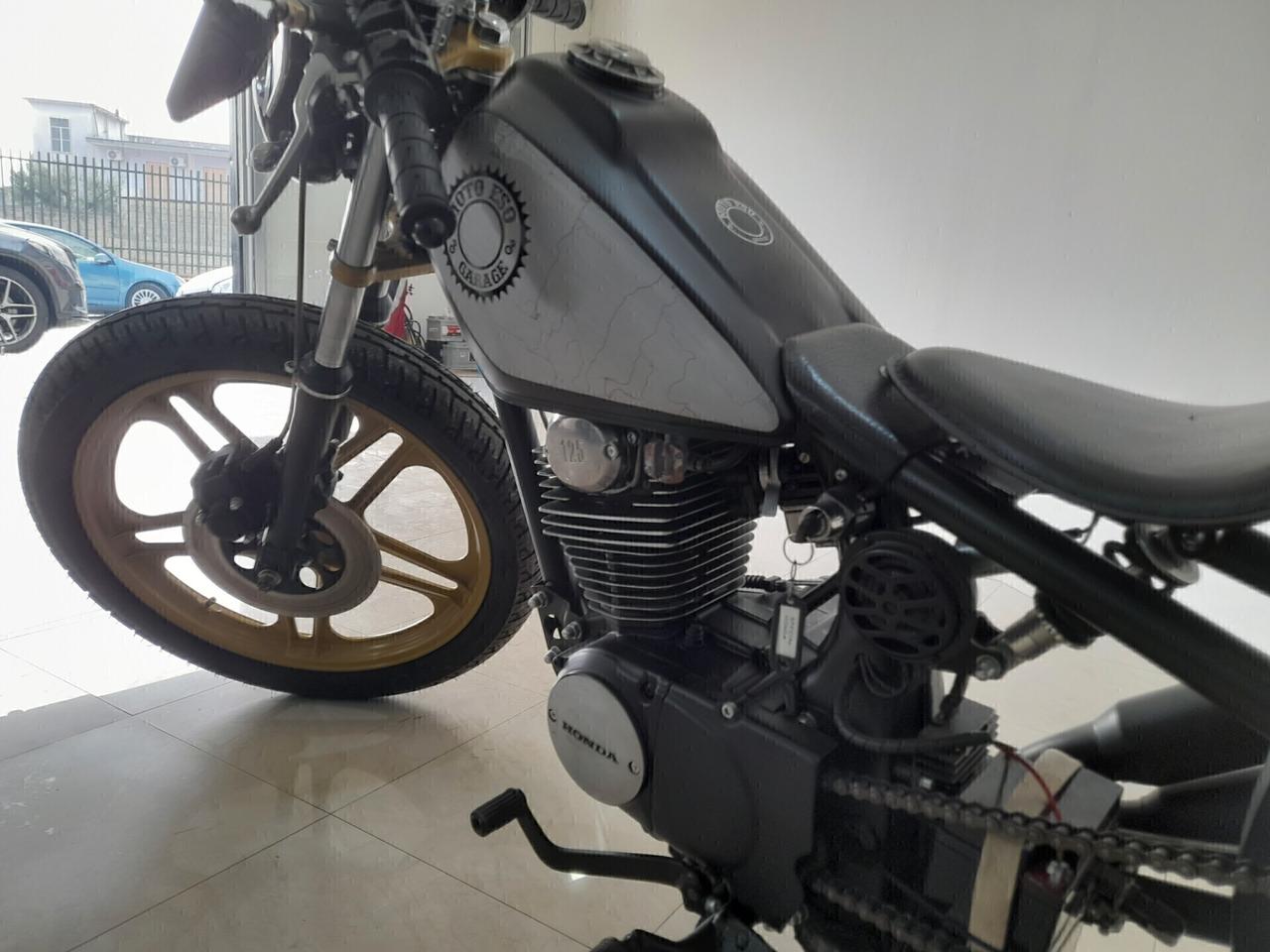 Honda CN 125 TRENTENNALE