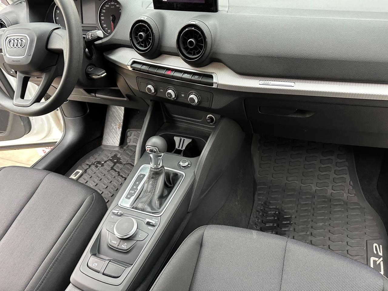 Audi Q2 1.0 TFSI S tronic Business