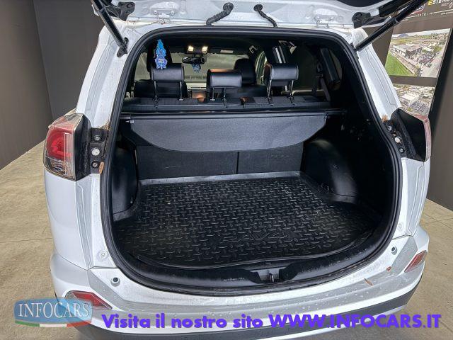 TOYOTA RAV 4 2.0 D-4D 2WD Business - GANCIO TRAINO