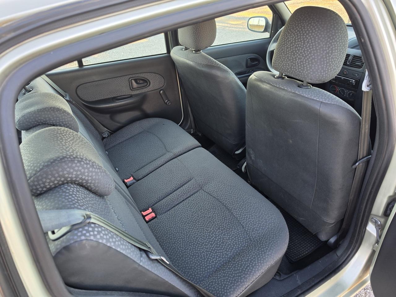 Renault Clio 1200 benzina gpl