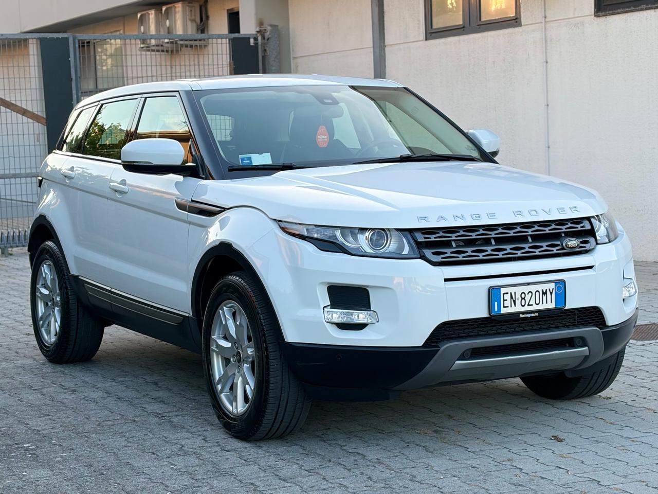 Land Rover Range Evoque 2.0 Si4 5p. Prestige