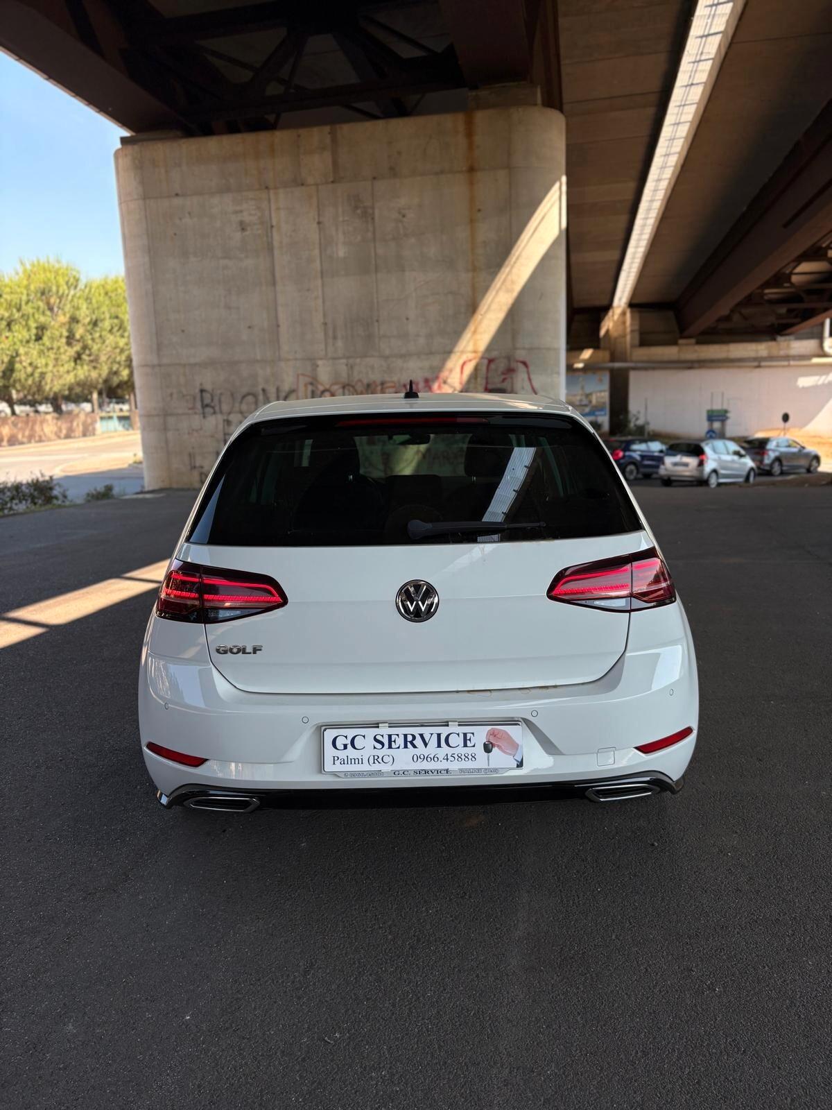 Volkswagen Golf 1.6 TDI 115 CV 5p R line