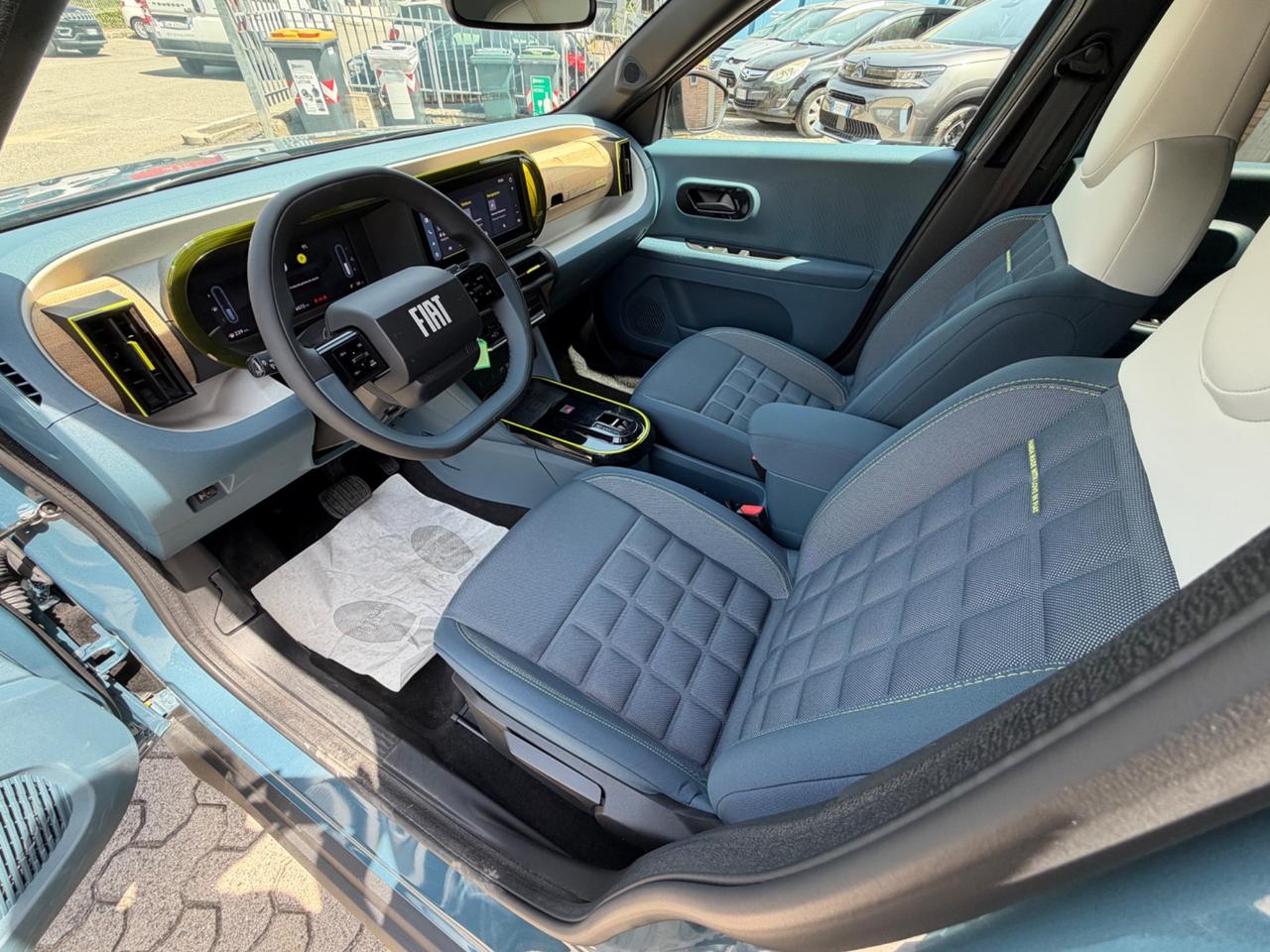 Fiat Grande Panda 1.2 Hybrid 110 CV S&S La Prima