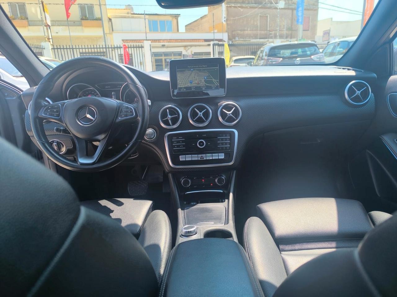 Mercedes A 180d Automatic Sport 1.5 cc 110 cv 2017