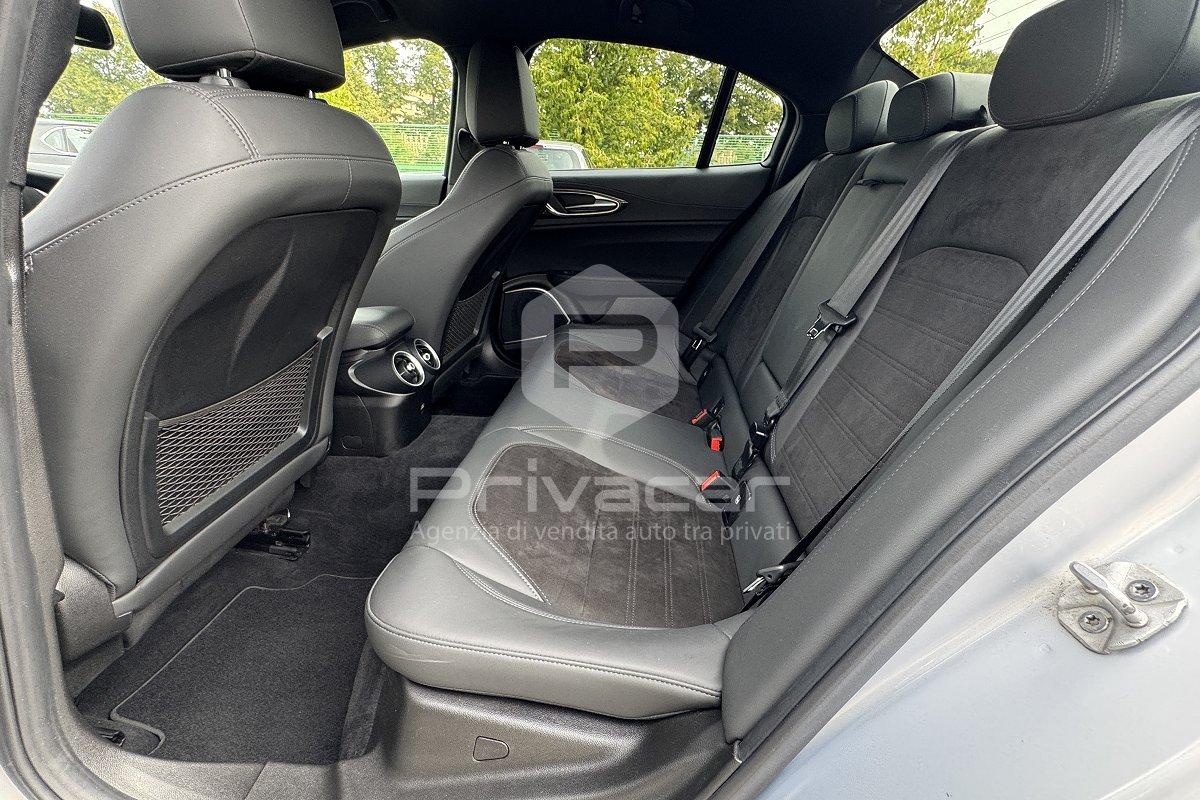 ALFA ROMEO Giulia 2.0 Turbo 280 CV AT8 AWD Q4 Veloce Ti