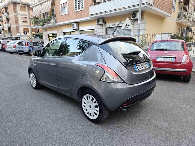 LANCIA Ypsilon 1.2 69 CV 5 porte S&S Silver