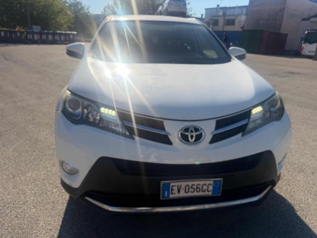 TOYOTA RAV 4 MY23 RAV4 2.0 D-4D 2WD Style senza lavoro da fare