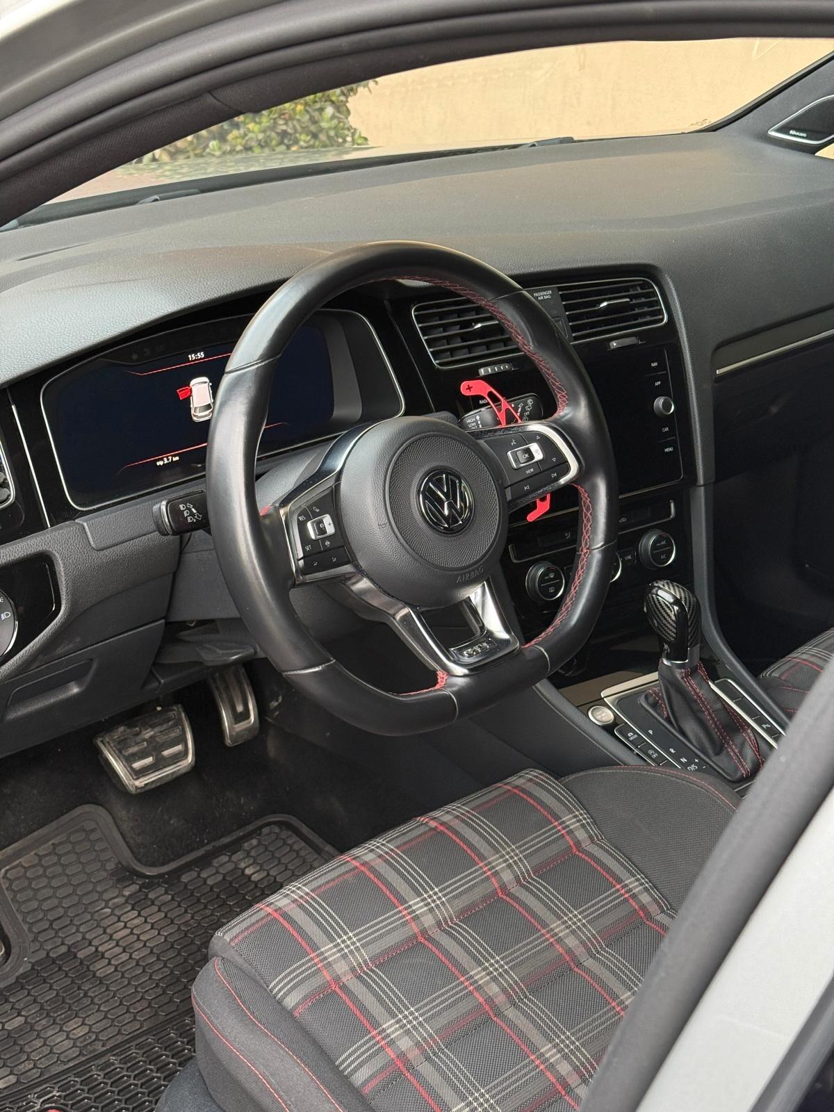 Volkswagen Golf GTI Performance 2.0 245 CV TSI DSG 5p. BMT
