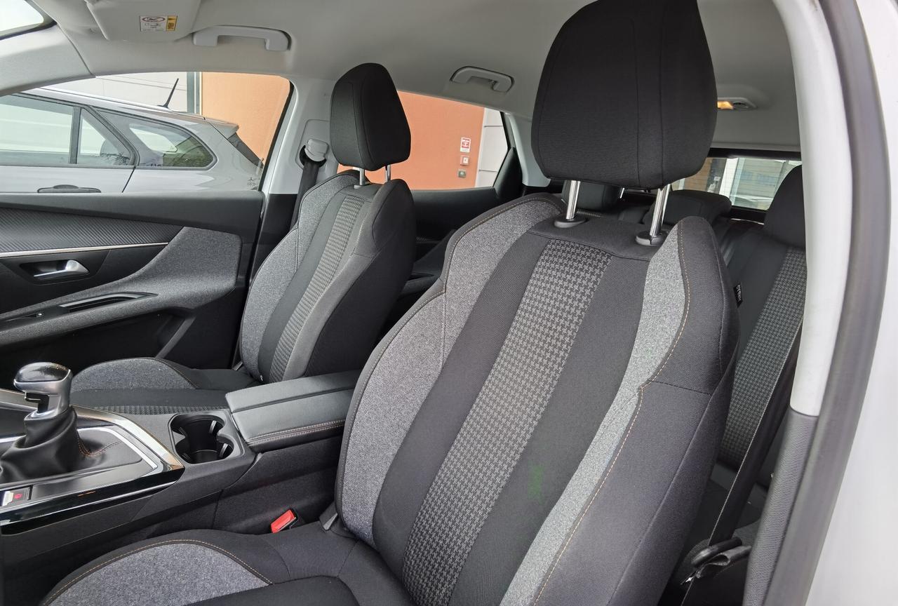 Peugeot 3008 BlueHDi 130 Business N1