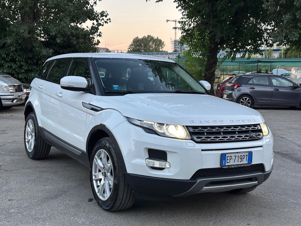Land Rover Range Evoque 2.2 TD4 5p. Prestige