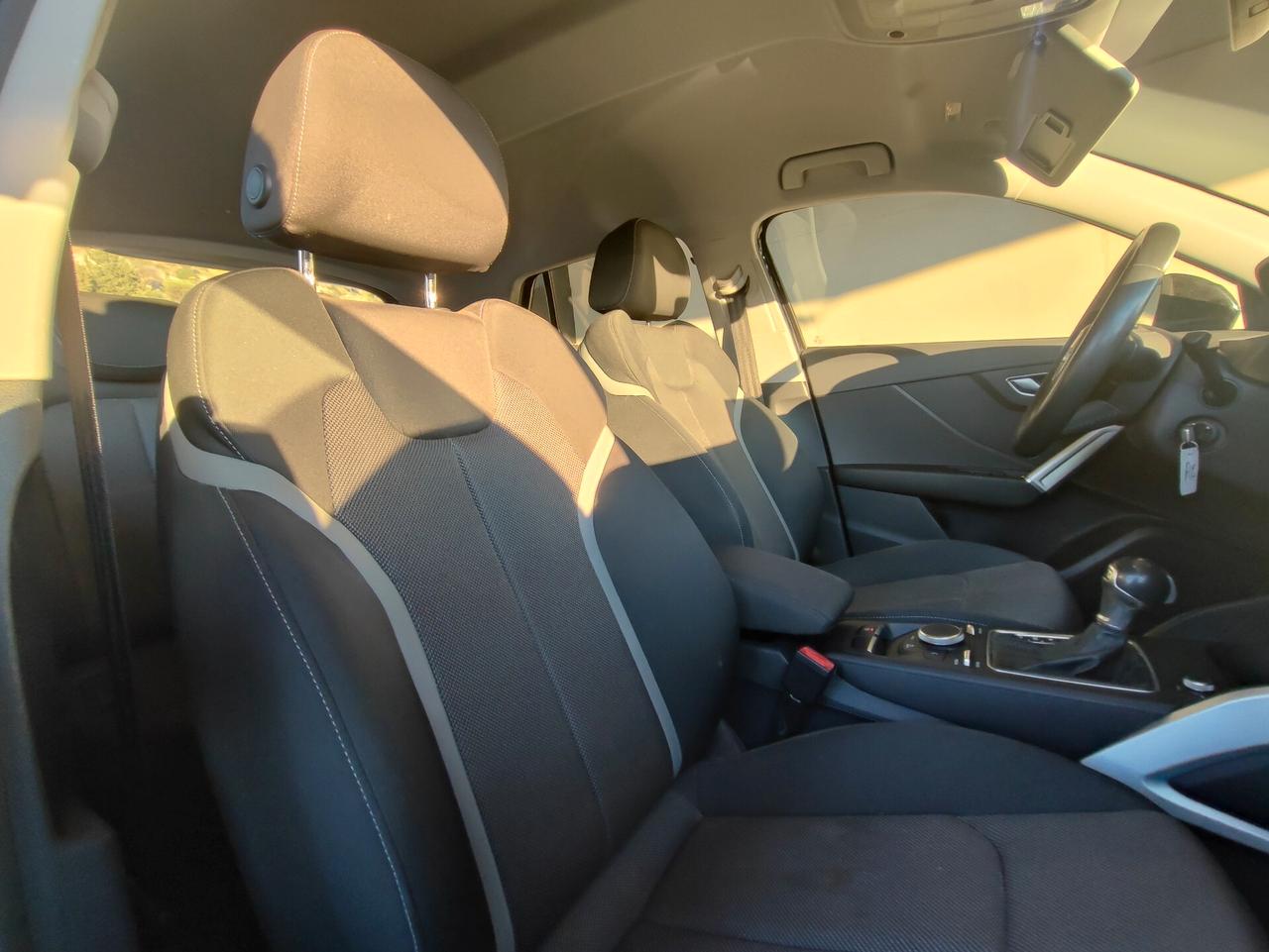 Audi Q2 30 TDI Business Design