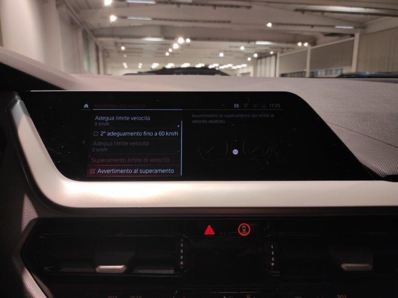 BMW Serie 1 (F40) - 116d 5p. Business Advantage