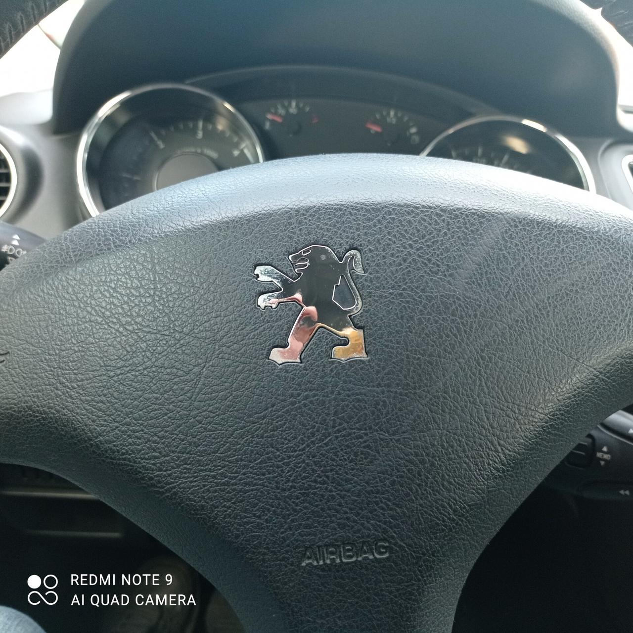 Peugeot 5008 1.6 HDi 112CV Business