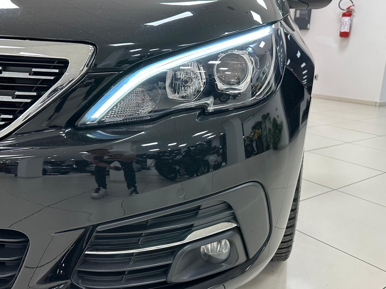 Peugeot 308 BlueHDi 120 S&S SW Allure - 2018