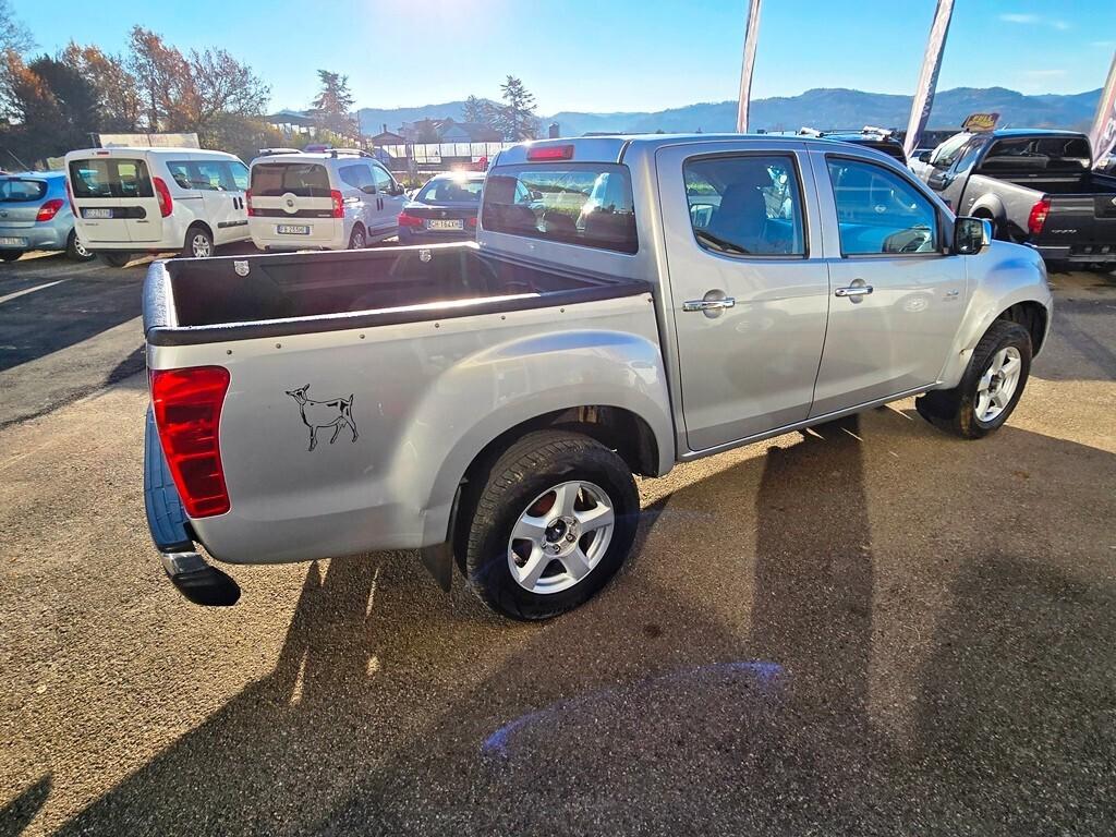 Isuzu D-Max 2.5 TDI 163CV SOLAR 4WD