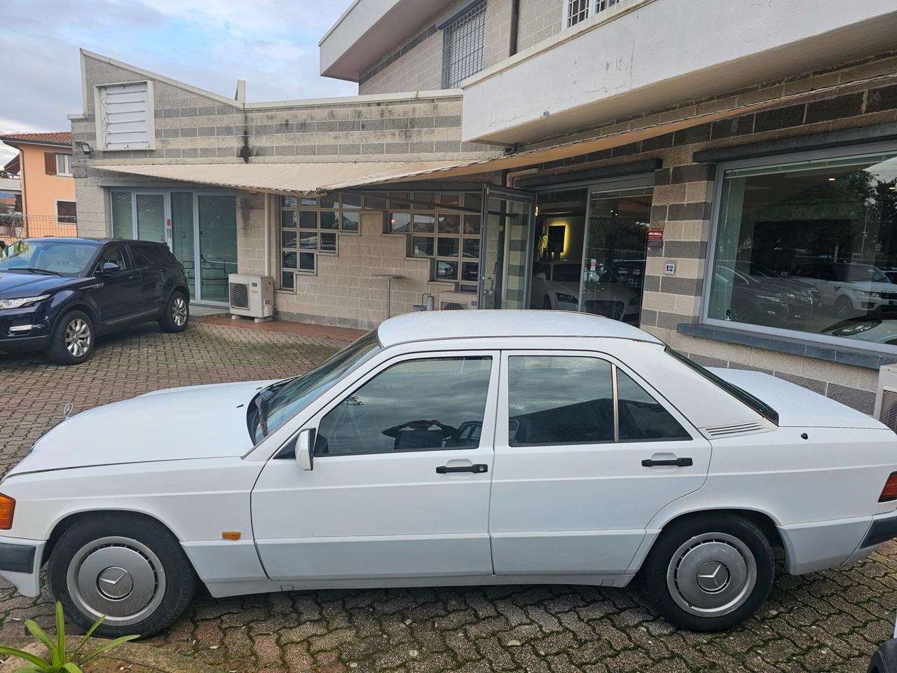 Mercedes-benz 190 mercedes benz2010 10 190 E 205