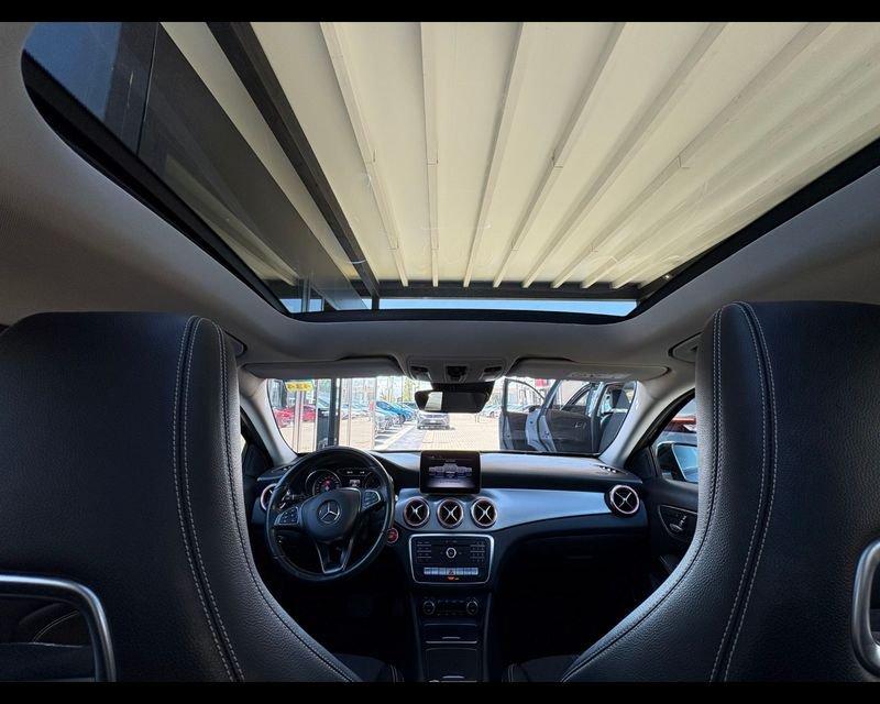 Mercedes-Benz GLA GLA 200 d Automatic Night Edition