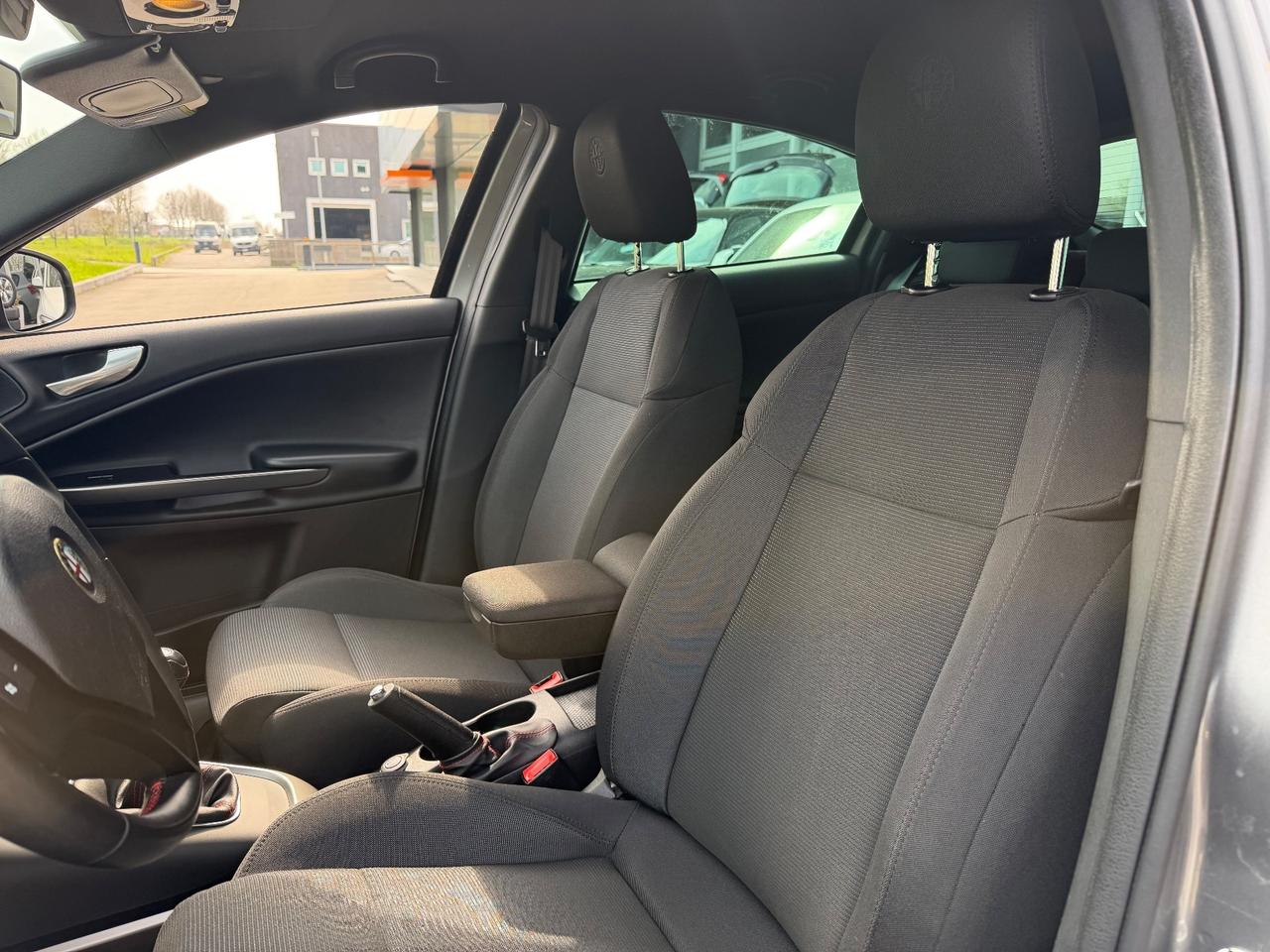 Alfa Romeo Giulietta 1.4 Turbo 105 CV Neopatentati